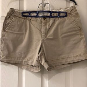 Old navy khaki shorts size 12